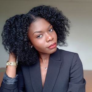 Meet your Posher, Lola